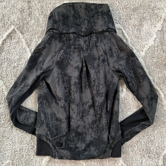 Lululemon To Class Jacket - Size 4 - Picture 5 of 9